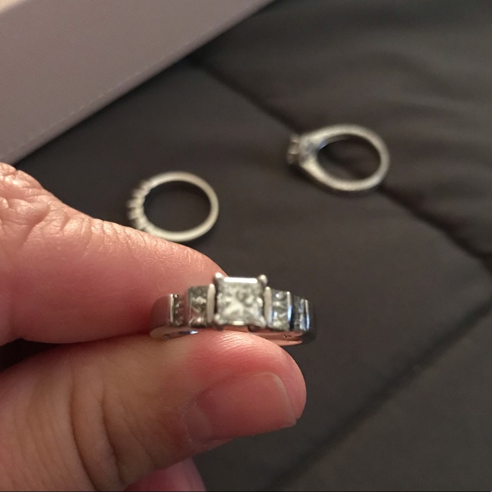 Diamond rings - Picture 6 of 8